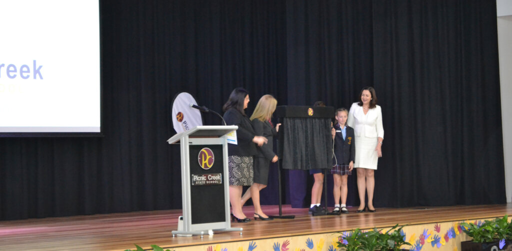 Picnic Creek State School Officially Opens